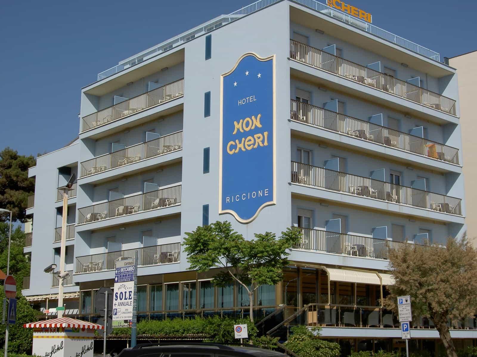 Hotel Mon Cheri Ричоне Екстериор снимка