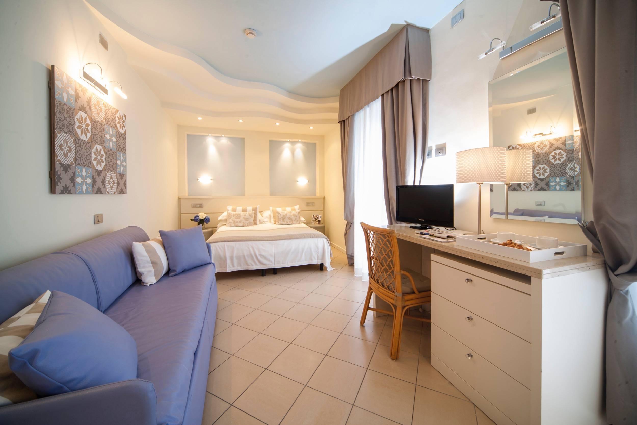 Hotel Mon Cheri Ричоне Екстериор снимка