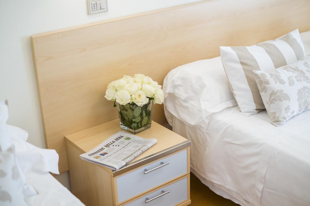 Hotel Mon Cheri Ричоне Екстериор снимка