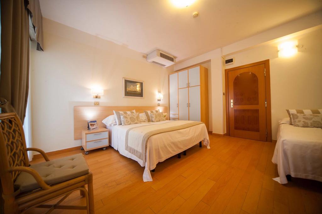 Hotel Mon Cheri Ричоне Стая снимка